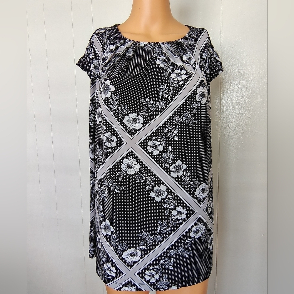 Liz Claiborne Career Black and White Floral Blouse Size XL